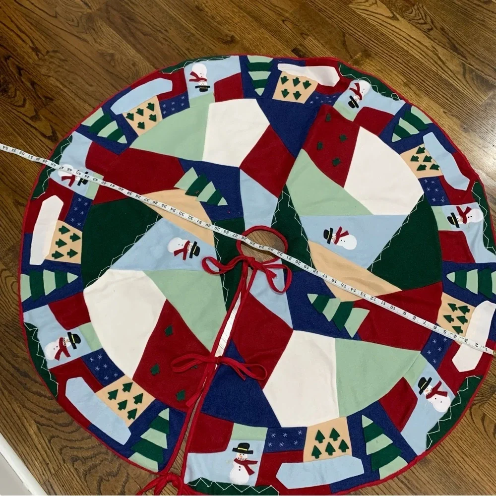 Felt Hand Embroidered Christmas Tree Skirt